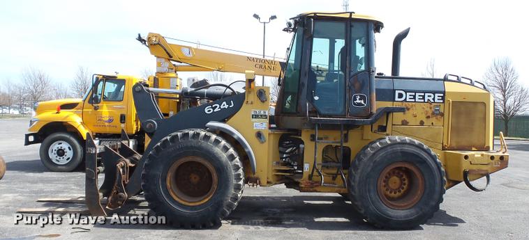 image for item K3307 2004 John Deere 624J wheel loader