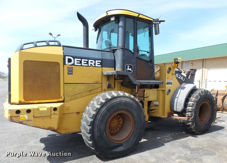 image for item K3307 2004 John Deere 624J wheel loader
