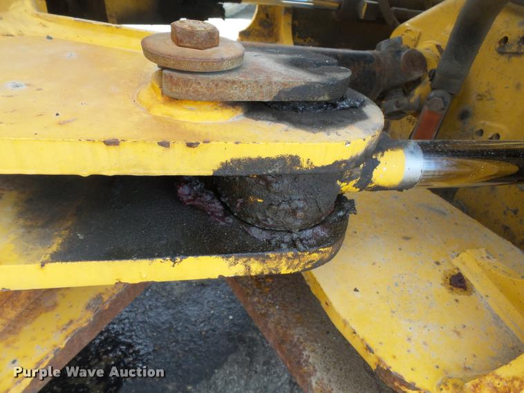 image for item K3307 2004 John Deere 624J wheel loader