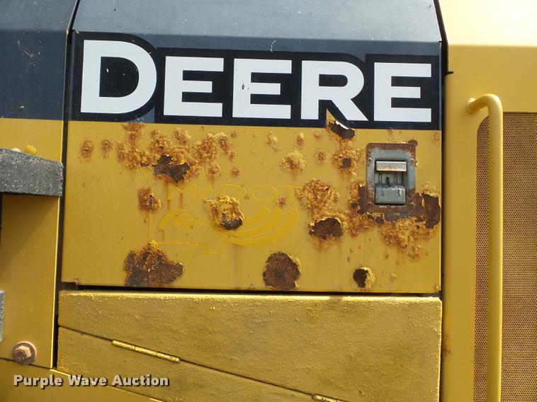 image for item K3307 2004 John Deere 624J wheel loader