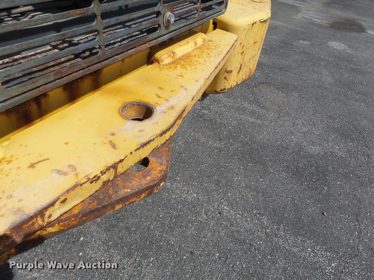 image for item K3307 2004 John Deere 624J wheel loader