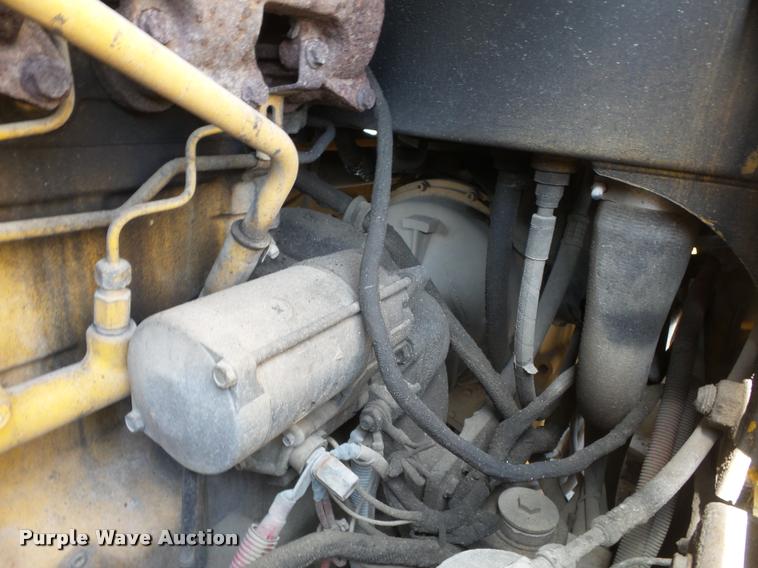 image for item K3307 2004 John Deere 624J wheel loader