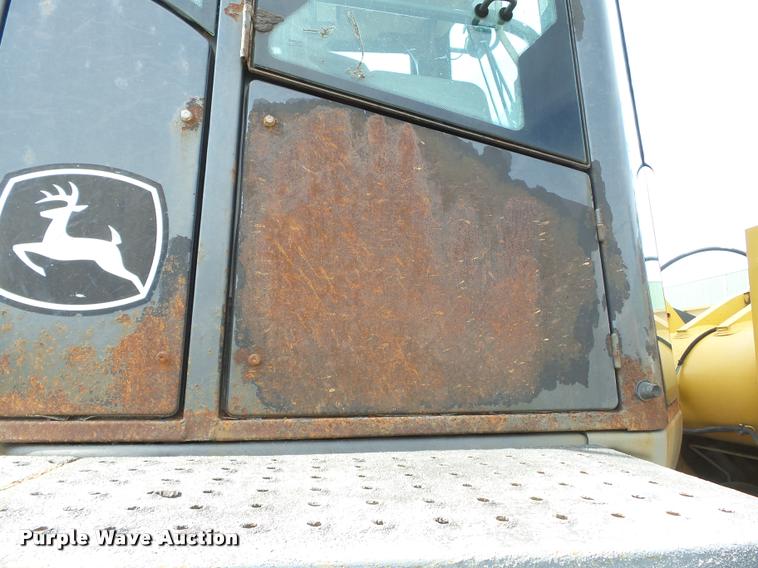 image for item K3307 2004 John Deere 624J wheel loader
