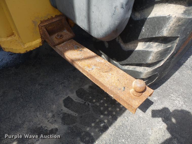 image for item K3307 2004 John Deere 624J wheel loader