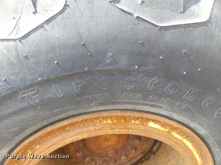 image for item K3307 2004 John Deere 624J wheel loader