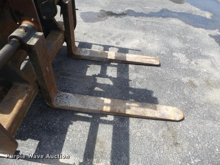 image for item K3307 2004 John Deere 624J wheel loader