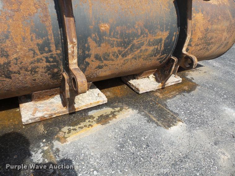 image for item K3307 2004 John Deere 624J wheel loader