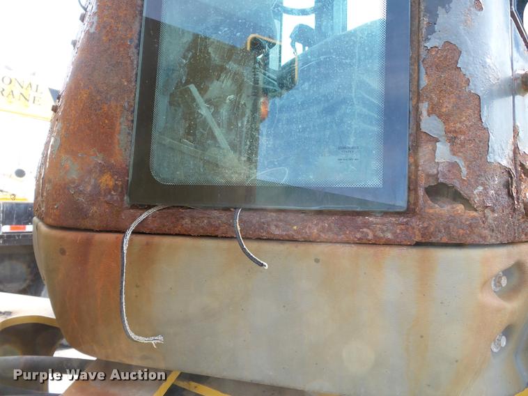 image for item K3307 2004 John Deere 624J wheel loader