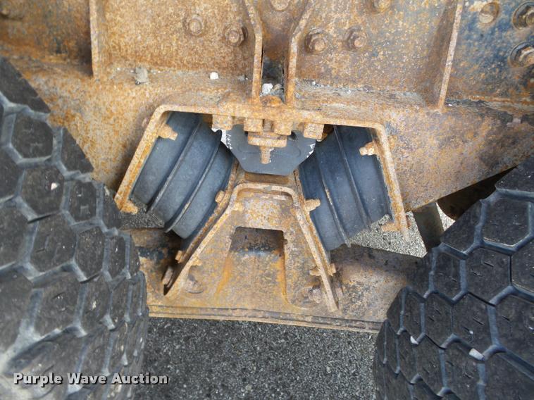 image for item K3308 2002 International 2554 dump truck