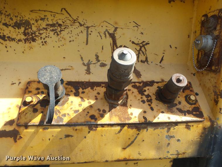 image for item K3308 2002 International 2554 dump truck