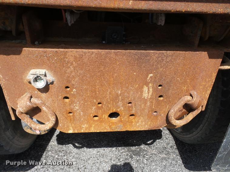 image for item K3308 2002 International 2554 dump truck