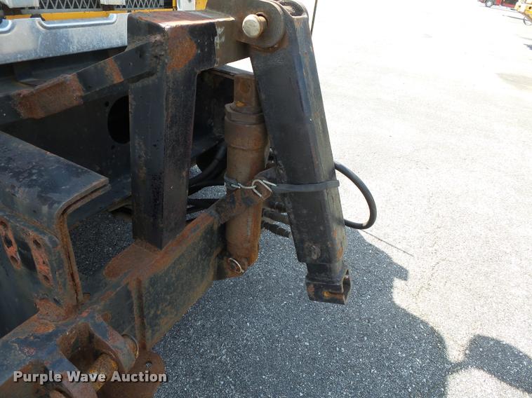 image for item K3308 2002 International 2554 dump truck