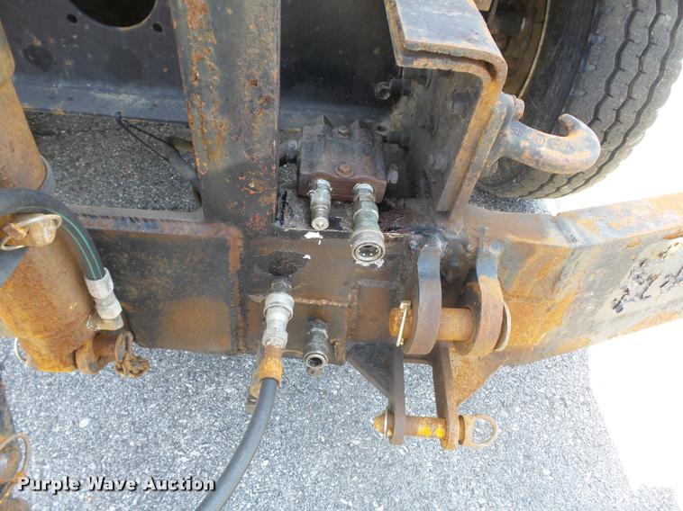 image for item K3308 2002 International 2554 dump truck