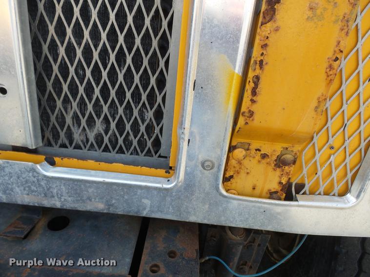 image for item K3308 2002 International 2554 dump truck