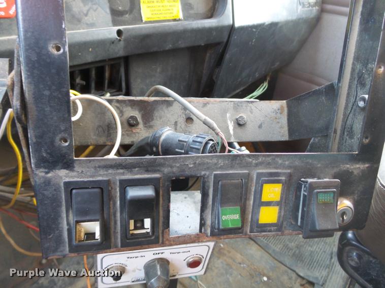 image for item K3308 2002 International 2554 dump truck