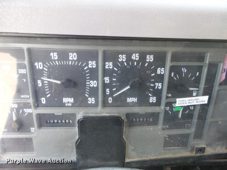 image for item K3308 2002 International 2554 dump truck