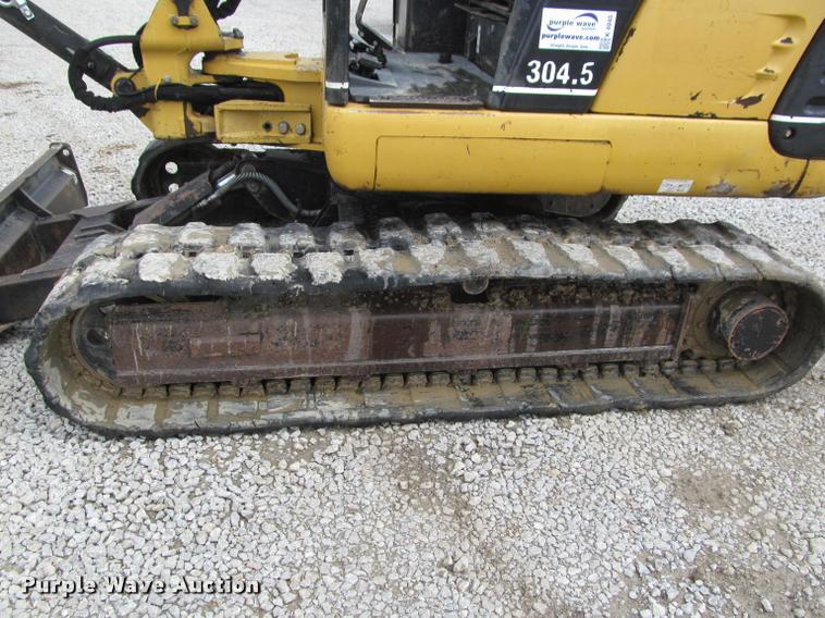 image for item K4945 2002 Caterpillar 304.5 compact excavator