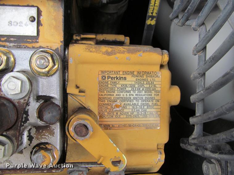 image for item K4945 2002 Caterpillar 304.5 compact excavator