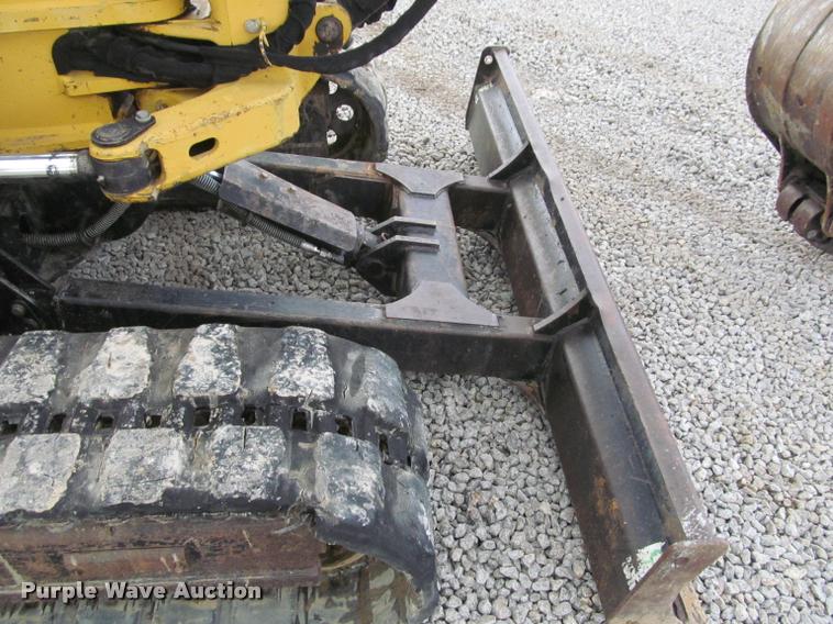 image for item K4945 2002 Caterpillar 304.5 compact excavator