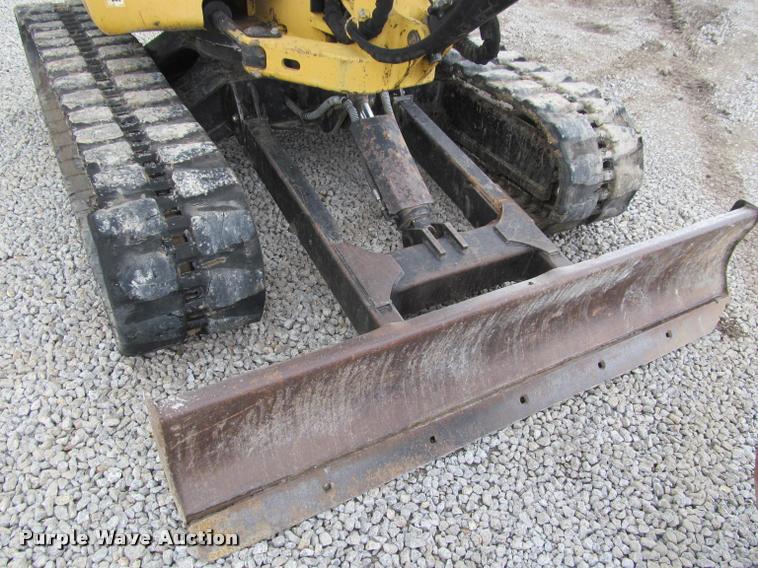 image for item K4945 2002 Caterpillar 304.5 compact excavator