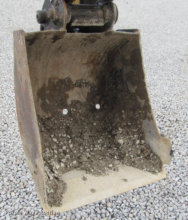 image for item K4945 2002 Caterpillar 304.5 compact excavator