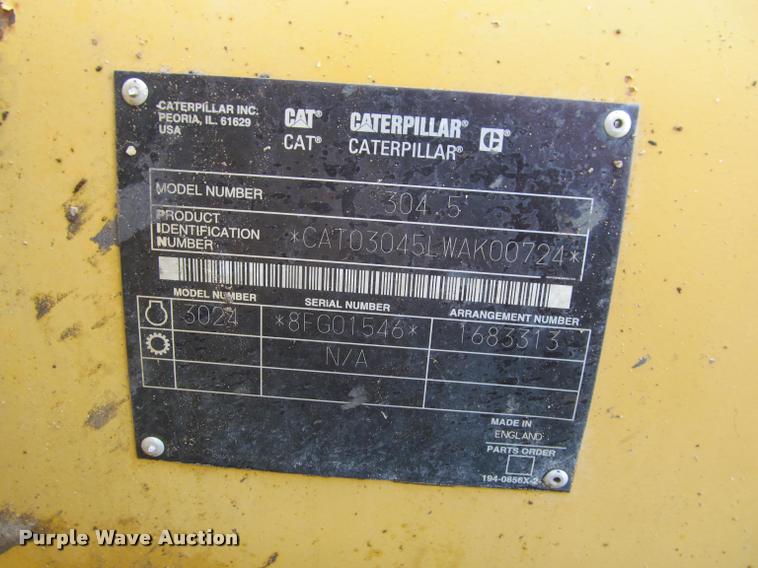 image for item K4945 2002 Caterpillar 304.5 compact excavator