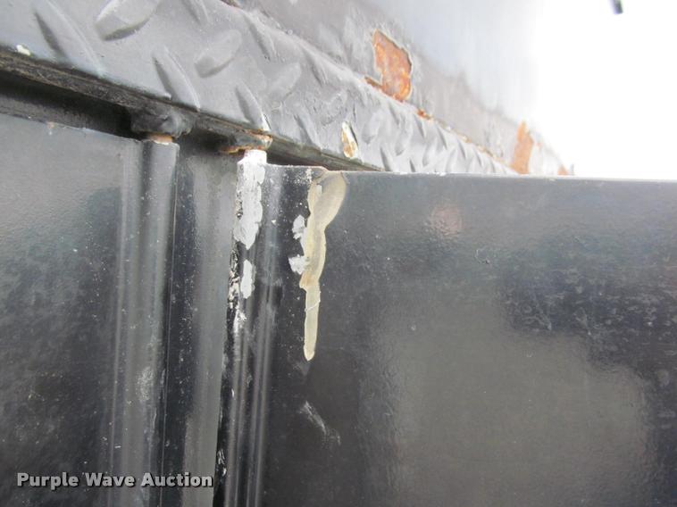 image for item K4946 2002 Ford F650 Super Duty XL service truck with crane