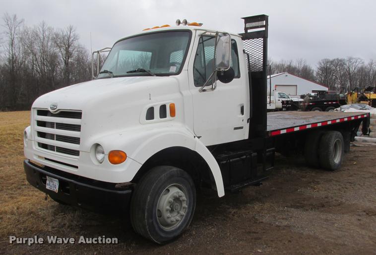 image for item K6157 1999 Sterling L7501 flatbed truck