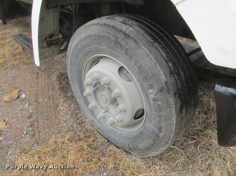 image for item K6157 1999 Sterling L7501 flatbed truck