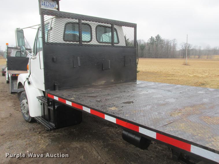 image for item K6157 1999 Sterling L7501 flatbed truck