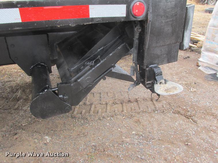 image for item K6157 1999 Sterling L7501 flatbed truck