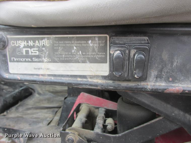 image for item K6157 1999 Sterling L7501 flatbed truck