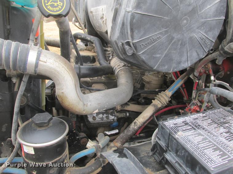 image for item K6157 1999 Sterling L7501 flatbed truck