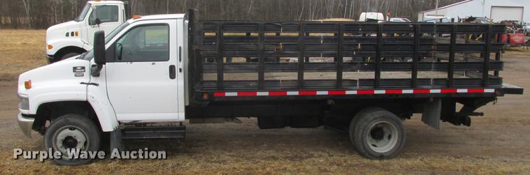 image for item K6158 2003 Chevrolet C5500 flatbed truck