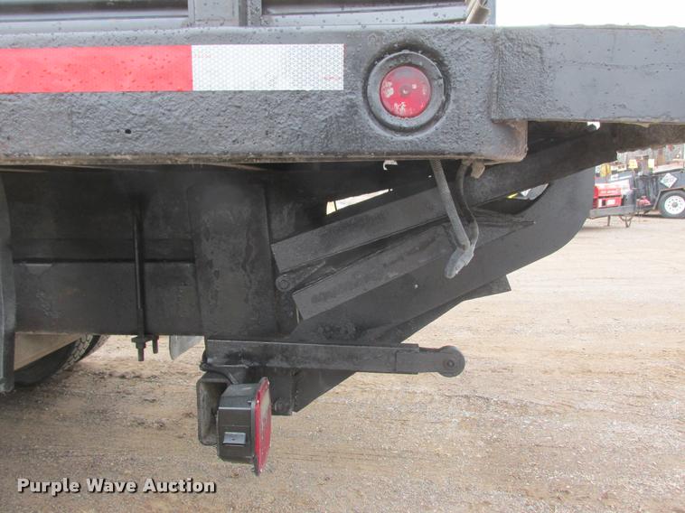 image for item K6158 2003 Chevrolet C5500 flatbed truck