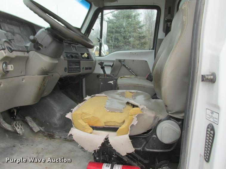 image for item K6160 2001 Sterling M6500 Acterra flatbed truck