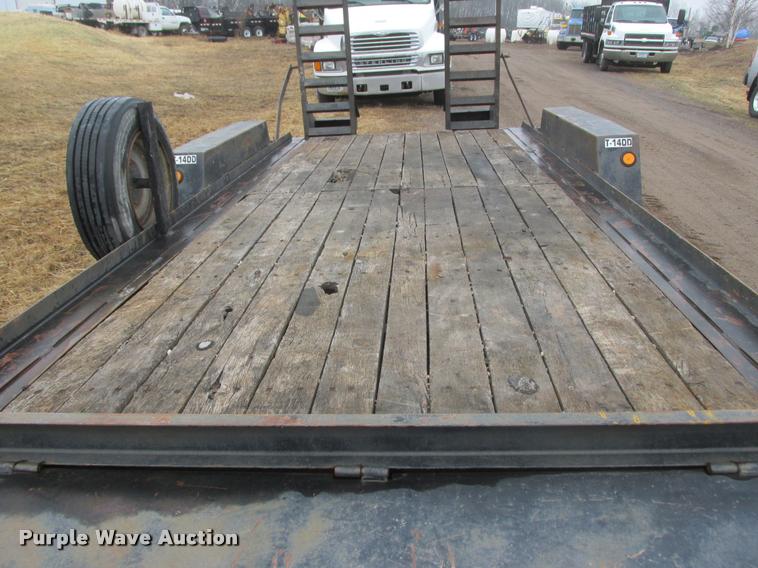 image for item K6161 2002 Towmaster 14DD equipment trailer