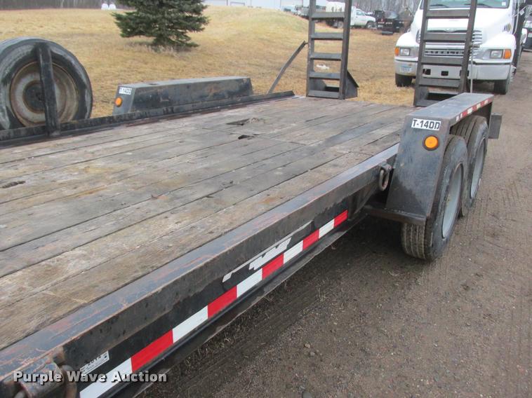 image for item K6161 2002 Towmaster 14DD equipment trailer