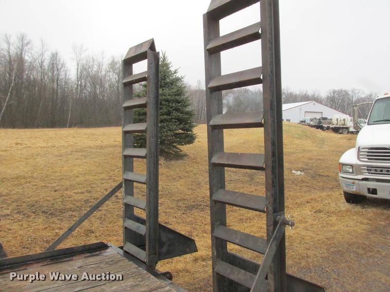 image for item K6161 2002 Towmaster 14DD equipment trailer