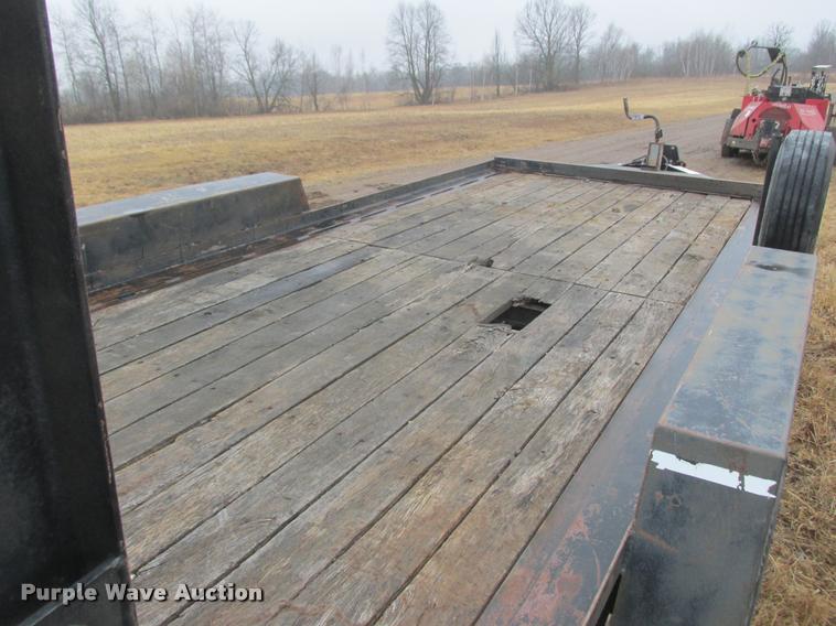 image for item K6161 2002 Towmaster 14DD equipment trailer