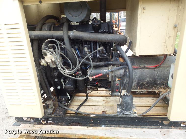 image for item K7691 1998 Generac generator