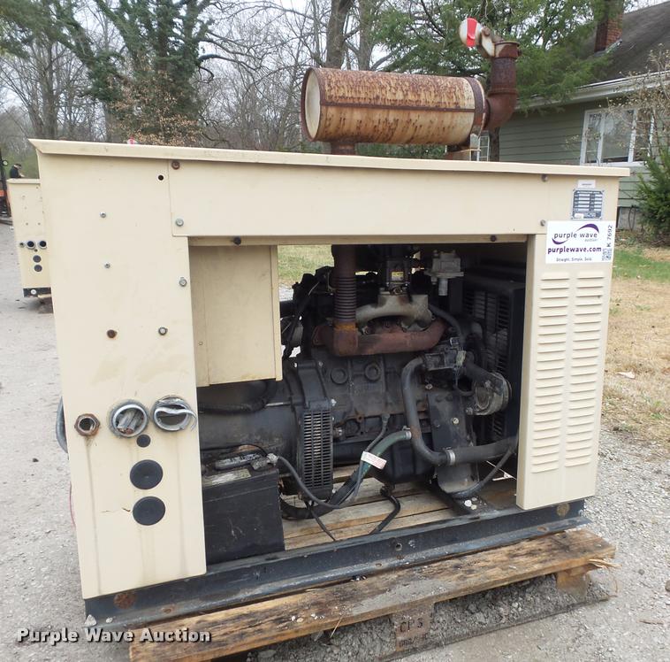 image for item K7692 1998 Generac generator