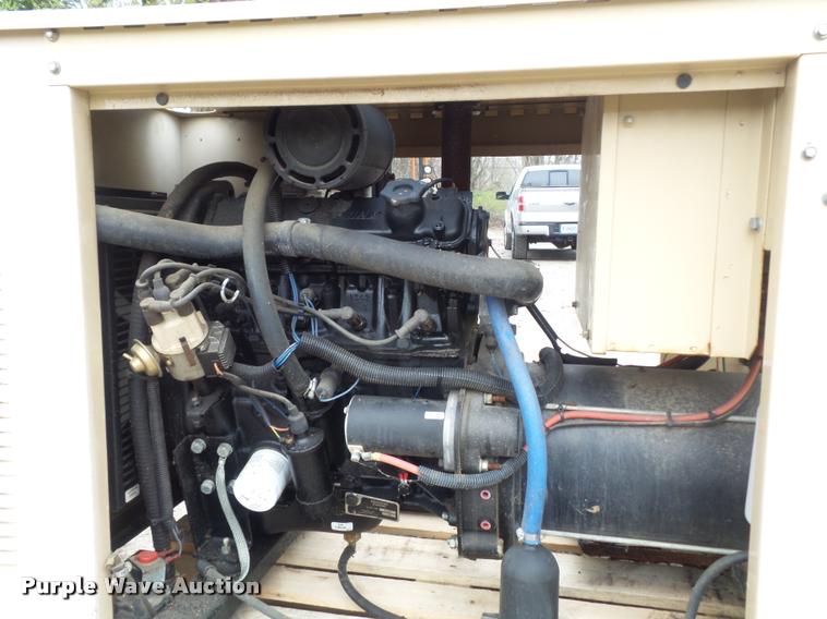 image for item K7694 1998 Generac generator