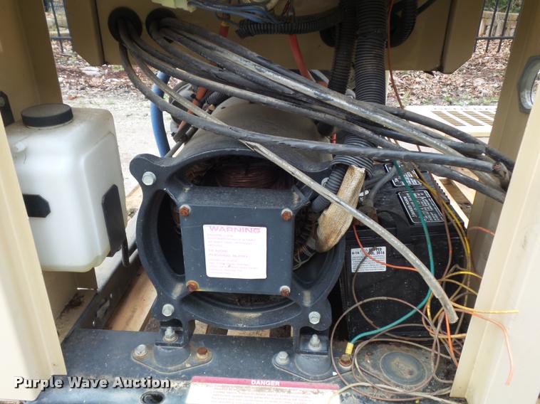 image for item K7694 1998 Generac generator