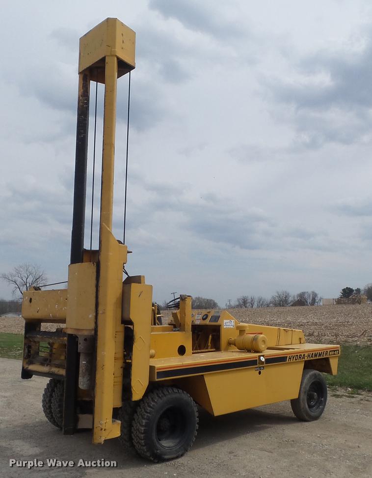 image for item K7695 1986 Broderson MH-42B Hydra-hammer pavement breaker