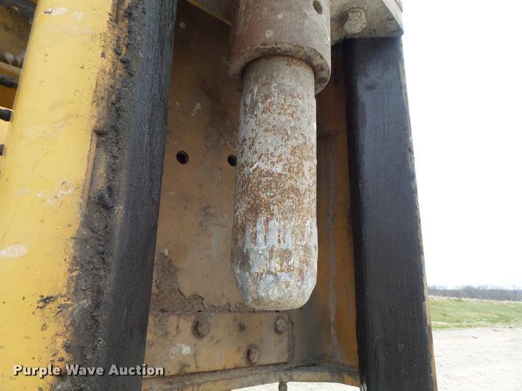 image for item K7695 1986 Broderson MH-42B Hydra-hammer pavement breaker