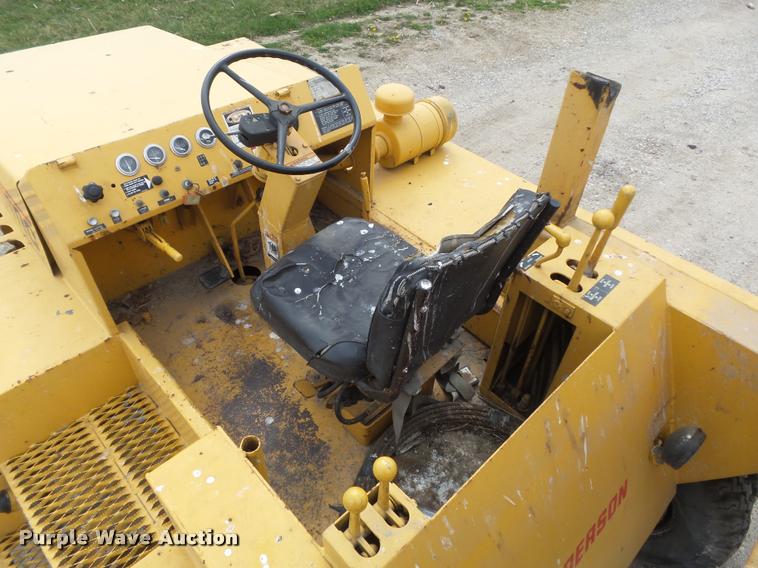 image for item K7695 1986 Broderson MH-42B Hydra-hammer pavement breaker