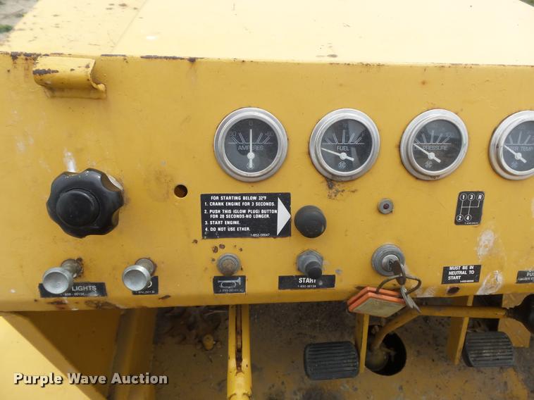 image for item K7695 1986 Broderson MH-42B Hydra-hammer pavement breaker