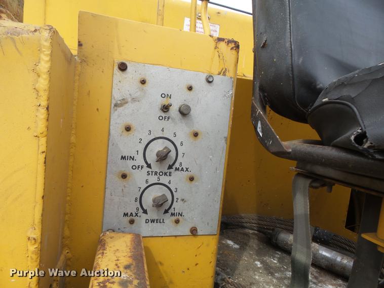 image for item K7695 1986 Broderson MH-42B Hydra-hammer pavement breaker