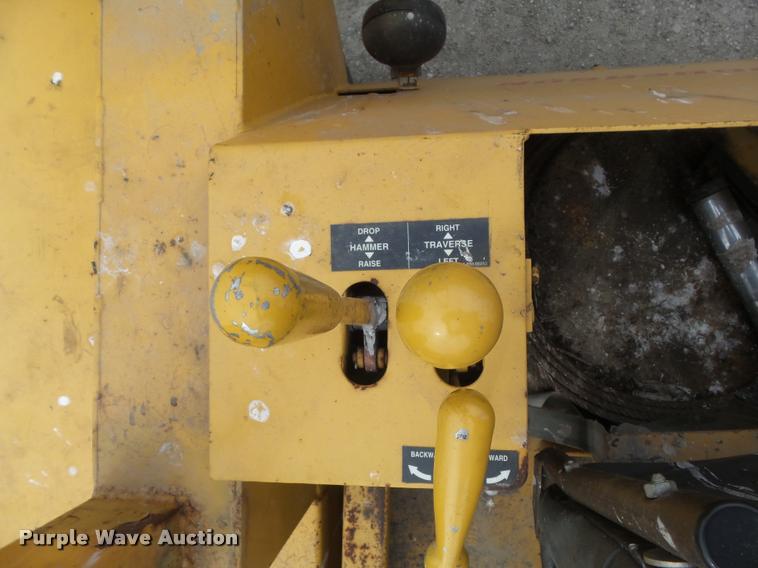 image for item K7695 1986 Broderson MH-42B Hydra-hammer pavement breaker